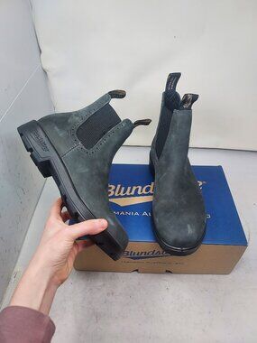 Blundstone WOMENS Chelsea Rustic Black Tall Boot